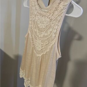 Cream Lace Top - Size Medium